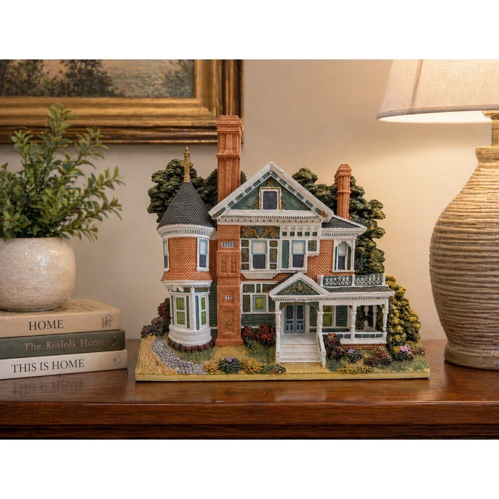 Heavy Resin Queen Anne Victorian House 3D Wall Decor or Shelf Sitter Doorstop